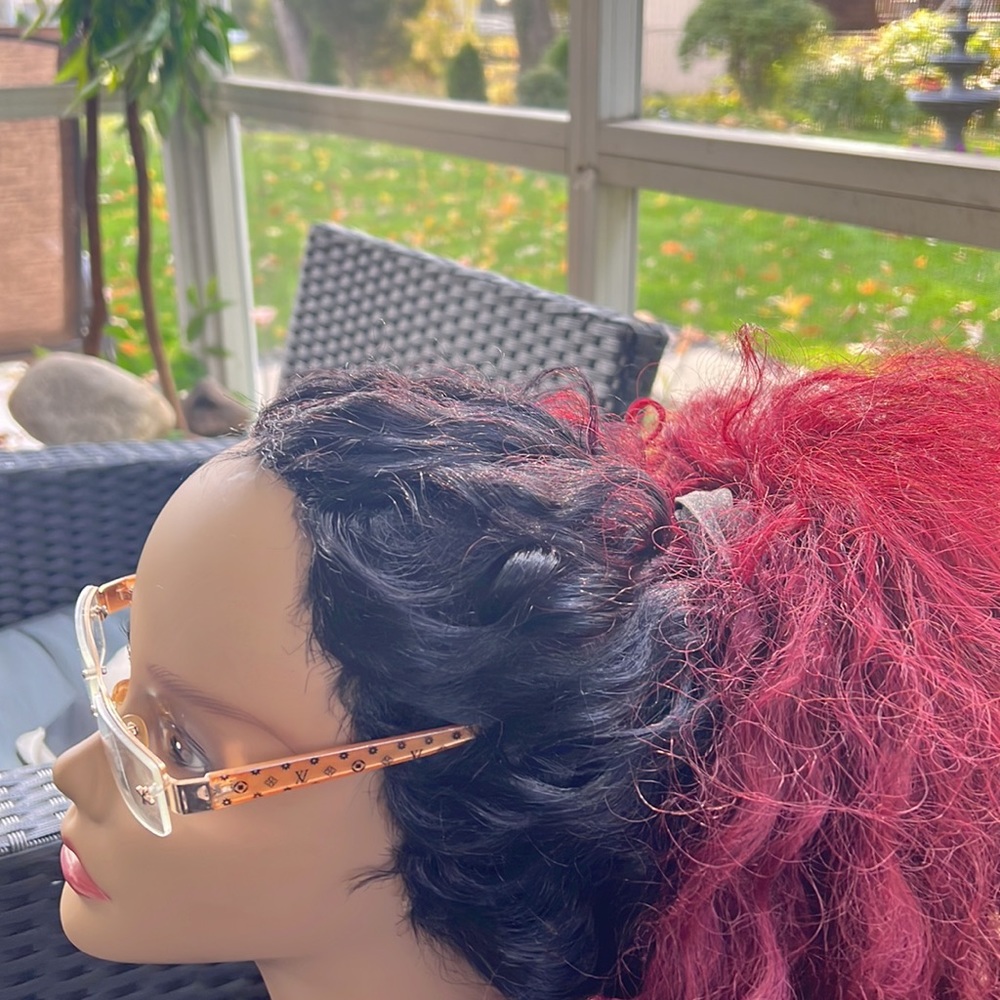 Sunglasses - Picture 3 of 7